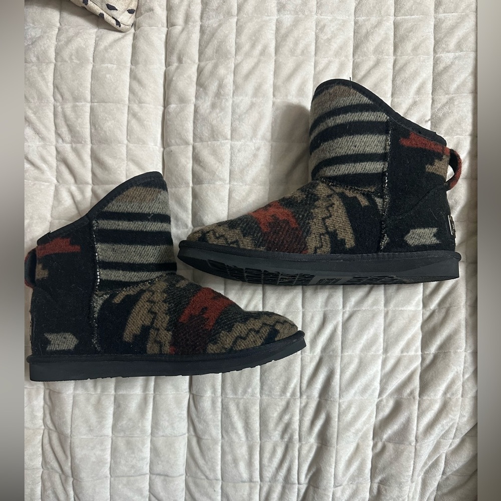 Australia Luxe Collective boots. Size 10.
